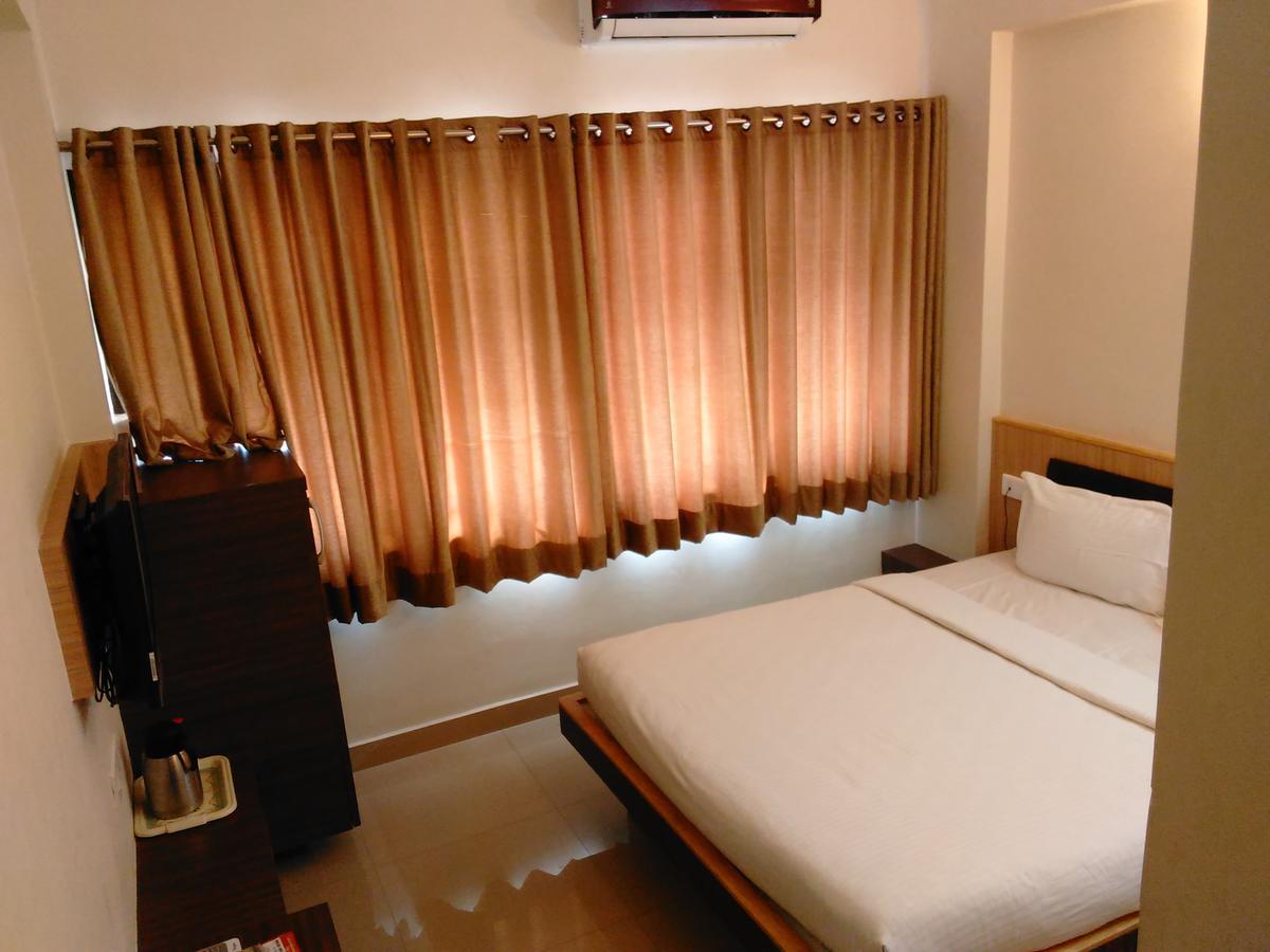 Hotel Sivaranjani Erode Exteriér fotografie